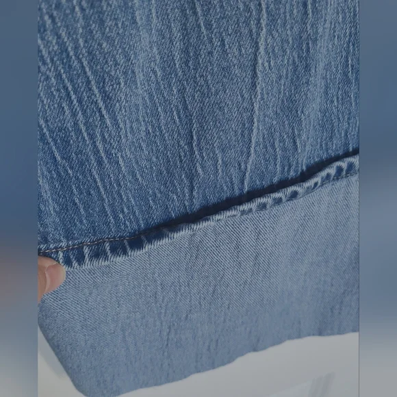 Vervet Denim Wide Leg Jeans with Distressed Details - Picture 3 of 6